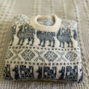 Genuine Wool Llama/Alpaca Print Sweater Cream and Grey Women’s Size M Petite
